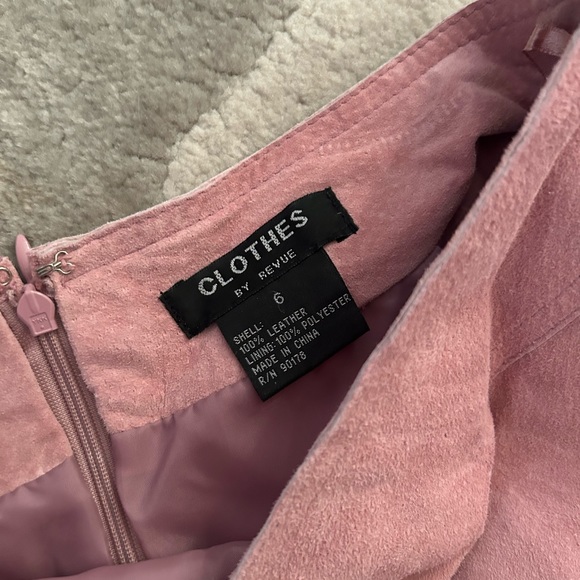 Ladies Suede Skirt - Picture 3 of 5